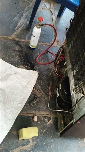 How to Install R-600a Gas in Fridge Compressor 🔧 Easy Method #shorts#smelectricals10