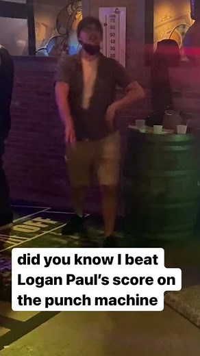 Beating Logan Paul in a BOXING 🥊 Punch Machine Game