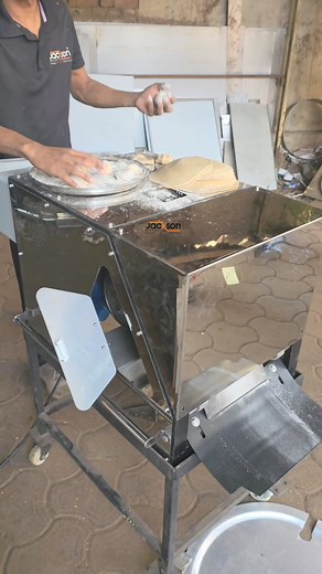 50K views · 398 reactions | chapati pressing machine | roti machine | roti making machine | chapati maker | automatic chapati making machine #rotimachine #chapatimachine #new #food #instagood #instagram #facebookreel #famous #video #viral #famous #foodblogger | Jackson Machines | Facebook