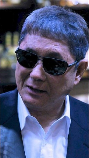 After all, he is a former professional assassin. #KitanoTakeshi