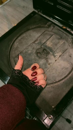 new nailssss 💅♥️🖤 #nails💅 #newnails #fypage