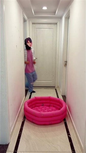 jumping into magic ocean ball pool loop