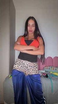 Arrumando minha irmã pra sair escondida.😱🚨 #foryou