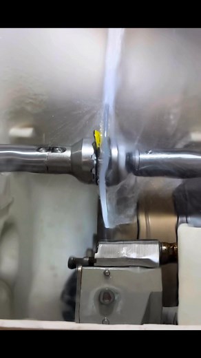 Working away edging lenses today! For those who didn’t know we have a lab on site, saving costs and time! #kerroptical#eyewear#edginglenses#aquariustowers | Kerr Optical