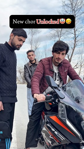 85K views · 13K reactions | New chor in market 嵐 . . . . #indian #insta #instagood #instadaily #instalike #instalove #instareels #instamood #village #video #viralvideos #viralpost #viralreels #fyp #explore #exploremore #explorepage #reels #reel #reelitfeelit #trendingreels #trending #funny #funnyvideos | Musharaf Pervaiz | Facebook