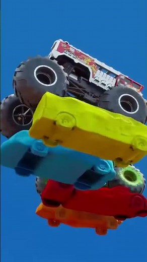 💥 Monster Trucks in Aktion! | Hot Wheels
