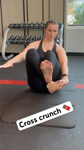 Cross crunch exercise