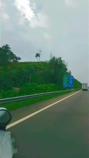 # Highway signage in Srilanka kadawatha on the E01