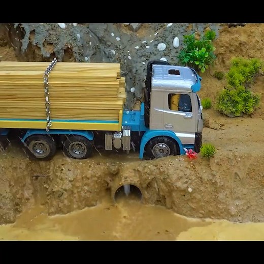 Mini Heavy-Duty Truck Stuck on Bridge 🤯 #DIYProjects #diy #satisfying #miniature #reelsviralシfb #reelsfacebook #construction #satisfyingvideo #tinyliving #fbreelsfypシ゚ #Philippines #Pakistan #mexico | Mini Rural Project
