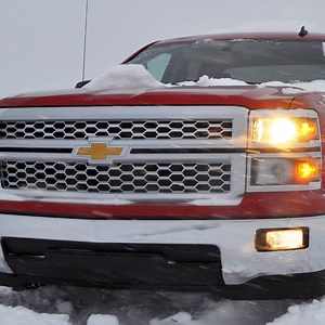 Chevrolet Silverado K2XX 2014-present How to Replace Headlight Bulb