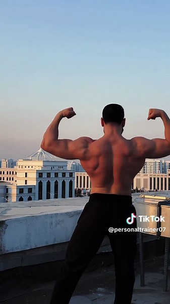 BACK DAY ⚔️Лучший способ начать делать – перестать говорить и начать делать, – Уолт Дисней. @mobilograph | khan📱 👌@Lotus Gym Club #рекомендации #клиенты #kesfetteyiz #bodybilding #onecikanlar #onecikanlar #reco #тренер #персоналный #персональныйтренер #turkmenistan #motivation #personaltrainer #tiktok