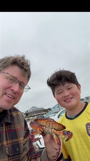 Catching Rock Crabs at Pillar Point! 🦀 Then a Fresh California Seafood Dinner