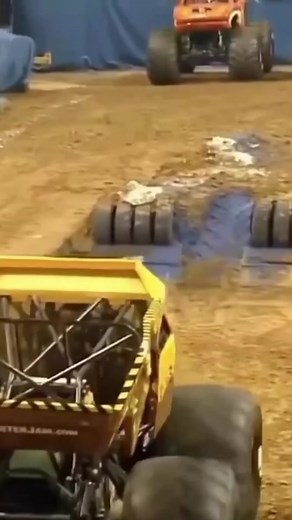 Flip it 🔄 #monsterjam #monstertruck #backflip #motorsport #fyp