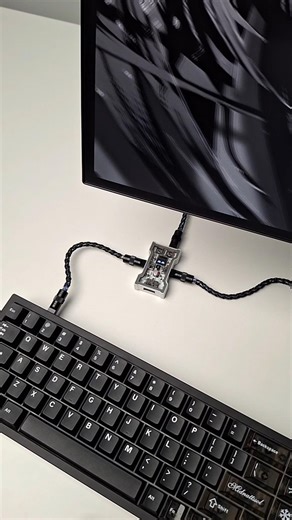 Custom black cable for HM LAB hub 😮‍💨 #custom #cables #setup #cleansetup #tech