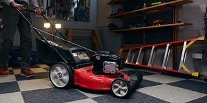 Here's the Easy Way to Tune Up Your Lawnmower