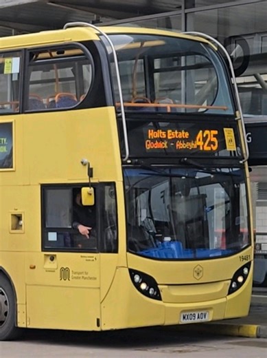 TRIDENT 2?!?!?!?! 《》 G'day all, here is: Stagecoach Manchester's Oldham Based; 19481 MX09 AOV -> 425 Holts Estate Model: Alexander Dennis Enviro 400 Livery: Bee Network Special Features: None Previous Reg: None Previous Depot: Middleton, Queens Road, Hyde Road, Wigan. Previous Operator: None Route VIA: Oldham Mumps, Clarksfield, Glodwick, Low Side, Alt, Pitses, Holts, Pitses, Alt, Abbey Hills, Low Side, Glodwick, Clarksfield, Oldham Mumps. #MrBlueBus #viral #fyp #bus #England