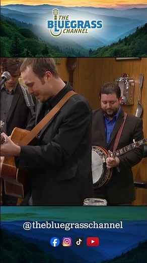 A Journey Through Bluegrass: Rhonda Vincent & The Rage Perform "Run Mississippi" 🎻💙