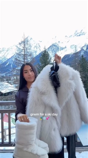 CamNour 🧸🍂 | Creatrice UGC & influence | Modèle photo on Instagram: "Prête pour faire des chutes toute la journée au ski 🫠 #ski #outfit"