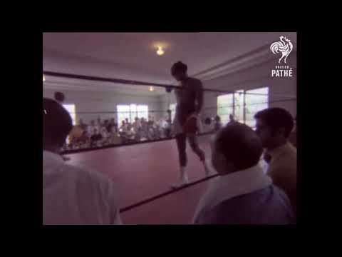 Rare 1971 Training Footage: Muhammad Ali Prepares for the "Fight of the Century" vs. Joe Frazier