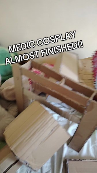 Medic TF2 Cosplay Costume | DIY Cardboard Outfit Guide