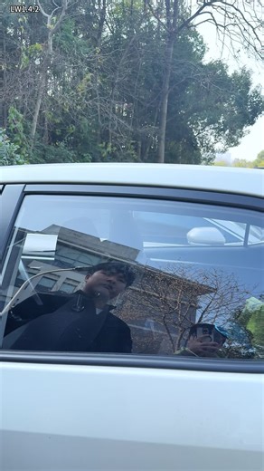 Practical Anti-Slip Mat Mobile Phone Holder Review