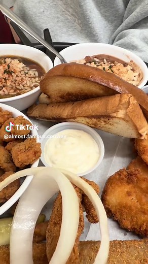 Discover Today's Restaurant Specials in Conway