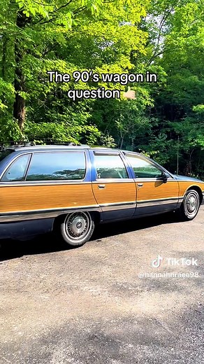 90's Buick Roadmaster: The Ultimate Classic Station Wagon