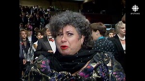 Jean-Claude Lauzon, Pierre Bourgault, Ginette Reno en vedette au Festival de Cannes de 1992. «Léolo», le deuxième et ultime film du cinéaste Jean-Claude Lauzon (1953-1997), fut présenté à la compétition cannoise de mai 1992. Extrait d’un entretien diffusé à l'émission «Le Point» le 18 mai 1992 entre le cinéaste Lauzon et le journaliste Gilles Gougeon, la nuit avant la présentation officielle, le 17 mai 1992. Aussi, les premiers commentaires à la sortie de la projection, ceux de Lauzon, de Bourga
