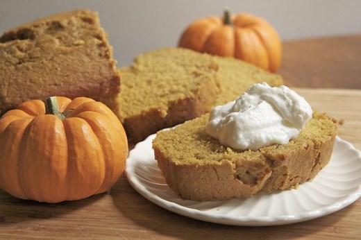 Moist & Fluffy Pumpkin Bread