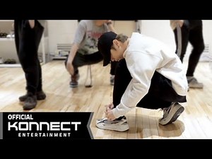 Kang Daniel treats fans to a sleek dance practice of '2U'