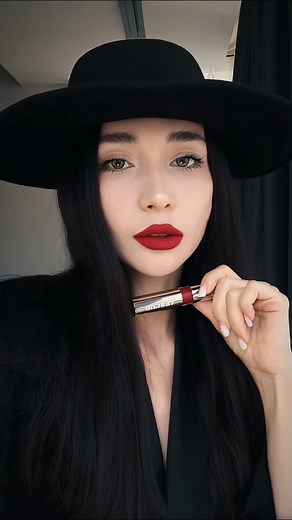 Perfect Red Lipstick Look | Bold Matte Lips Makeup Tutorial | Beauty Shorts