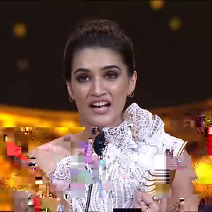 5.1M views · 251K reactions | Hrithik Roshan and Tiger Shroff amazing performance #HrithikRoshan #tigershroff #IIFA | IIFA Awards | Facebook