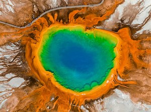 Microbes in Yellowstone's hot springs reveal how early life survived without oxygen