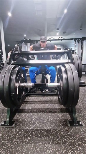 130kg Weighted Dips: 10 Reps + 10 Second Hold