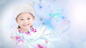 LK-265可以使用教學應用程式學習您喜歡的音樂。 由此免費下載 iOS: https://itunes.apple.com/tw/app/chordana-play/id1128295177?mt=8 Android: https://play.google.com/store/apps/details?id=jp.co.casio.chordanaplay&hl=zh-hant 贈送給您重要的人的閃耀禮物⋯ 豐富璀璨人生的美麗「體驗」。 用CASIO的魔光型電子琴，享受音樂樂趣！ 只要一隻手指按下那發光的鍵盤，就算獨自一人也可以從送到您家的那天開始順利彈奏。宛如光之魔法般！ CASIO的魔光型電子琴支持著您想彈奏樂器的心意。 LK-265支援CASIO的免費Chordana Play應用程式，可從許多歌曲中選曲彈奏，增添無窮樂趣。 此電子琴非常推薦給初次接觸鍵盤樂器的孩童或家人。 用CASIO電子琴彈奏音樂與光的魔法。 ・卡西歐直營店門市連絡方式： 1. 卡西歐音樂中心 頂溪門市 (樂器旗艦店) 02-29298388 新北市永和區永和路二段54號2樓【近 頂溪捷運站】 2. 卡西