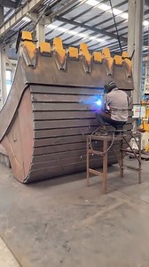 Heavy Equipment Welding https://bit.ly/3E8EiTO | Welding of Welders