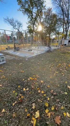 Day 1 Progress! 💪 Kicking off this 20x40 barn build — layout done and a few walls already up. Moving along pretty fast and the project’s taking shape. Excited to see this one come together! 🏗️🌅 #BarnBuild #ConstructionLife #Progress #FramingDay #TeamWork | Zanoni Contracting