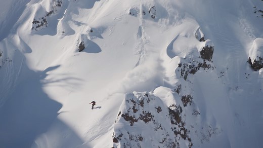 “I don’t want to be seen as someone that just goes snowboarding and doesn't give a shit about the rest of the world,” Nick Russell says. “I want to spread compassion and love, and bring awareness of our surroundings. I would like to see more people get to experience this world that we are so obsessed with because it is life changing.” All it takes is a toe-side powder turn. ✨ Read more about the Curious Case of Nick Russell in our exclusive digitl feature here: https://www.tetongravity.com/featu