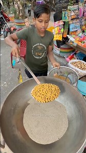 12 Years Old Kid Sells Roasted Chickpeas To Support His Family