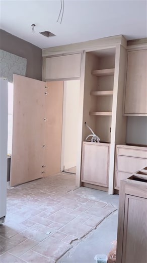 Custom Cabinets: Transform Your Kitchen with Style