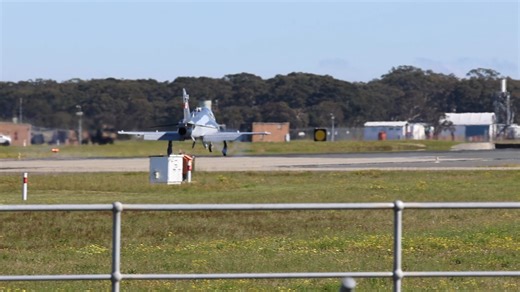 Two RAAF Hawk 127 jet Trainers approach and landing A27-06 and A27-022 Runway 30 RAAF Base Williamtown 26 August 2025 #CANONRF200800 #fighterworld #williamtownplanespotting #planespotting #raafhawk127 | Williamtown Plane Spotting