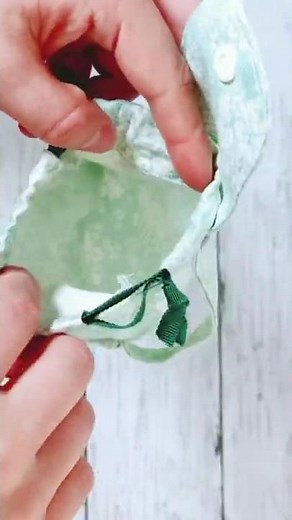簡単巾着タイプのミニリュック 詳しい作り方は‪@usanko_ch‬ でチェックしてね！ #Shorts How to make a drawstring bag