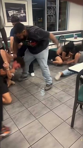 Order Mix-Up Sparks Bloody, 7-person Brawl Inside Texas Whataburger: Shocking Video #shorts