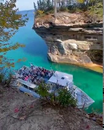 We're celebrating a fantastic season with our first ever holiday sale! Save 20% on Pictured Rocks Cruises gift certificates for a limited time only. | Pictured Rocks Cruises