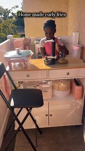 Let’s make home made curly fries & chicken 😋 #cook #cookwithme #cookiestagram #cooking #curlyfries #chicken .Recipe on YouTube,link in bio⬆️ | Akeela Zoe