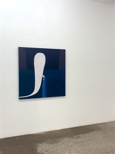 LUMINOSA - Scarlet Thomas on Instagram: "Heather B. Swann’s ‘Melanie and The Night Falls’ at STATION Gallery, Melbourne operates in a stripped-back symbolic register, where meaning accumulates quietly rather than announcing itself ✩ Female figures appear pared down to archetype — pale, simplified bodies suspended against dense fields. Paint is thinly layered and matte, producing chalk-soft surfaces that absorb light rather than reflect it. Brushstrokes catch only occasionally. The compositions f