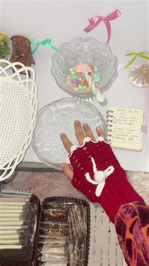 Crochet Gloves Tutorial for Girls