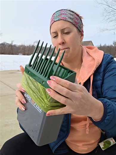 one handed poop scoop. no mess. easy clean up @Neater Pets #poopscoop #dogsoftiktok #petowner #dogmom