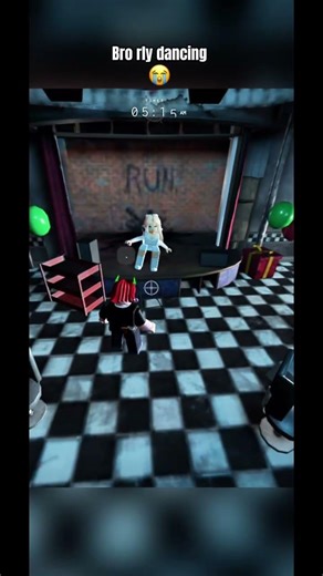 Prob not the best time to dance 😭 #roblox #bitebynight #shorts