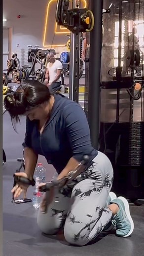 837K views · 9K reactions | Workout tips 1♥️ . . #newreels2024 #new2024 #fb #tips #reels #virals #exercise #trend #enjoy #workout | Shivani Sharma | Facebook